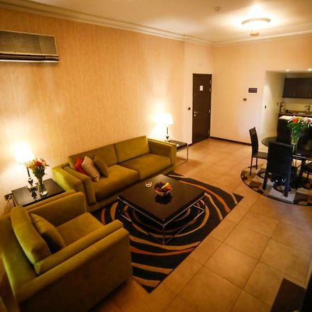 Al Jamila Suites Ghobeiry Bagian luar foto