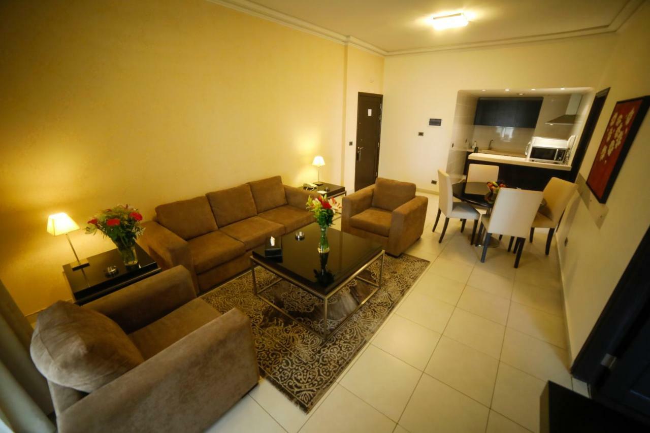 Al Jamila Suites Ghobeiry Bagian luar foto